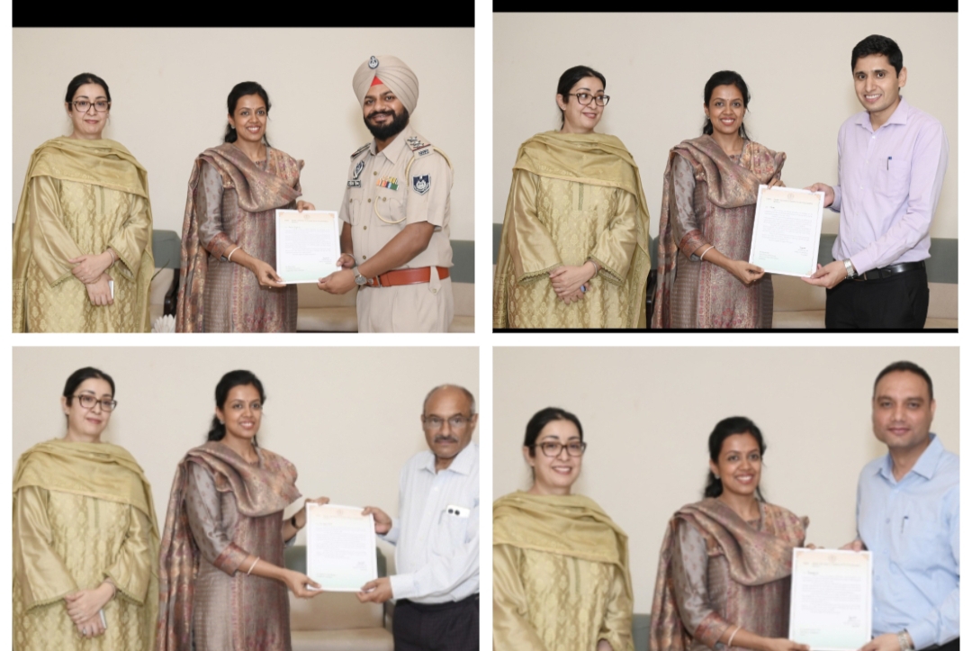 Officers who provided excellent services during emergency were honored.